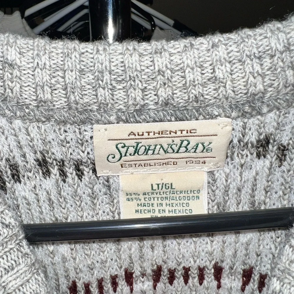 Vintage St John’s Bay Men's Gray Sweater Size Large - Picture 2 of 3